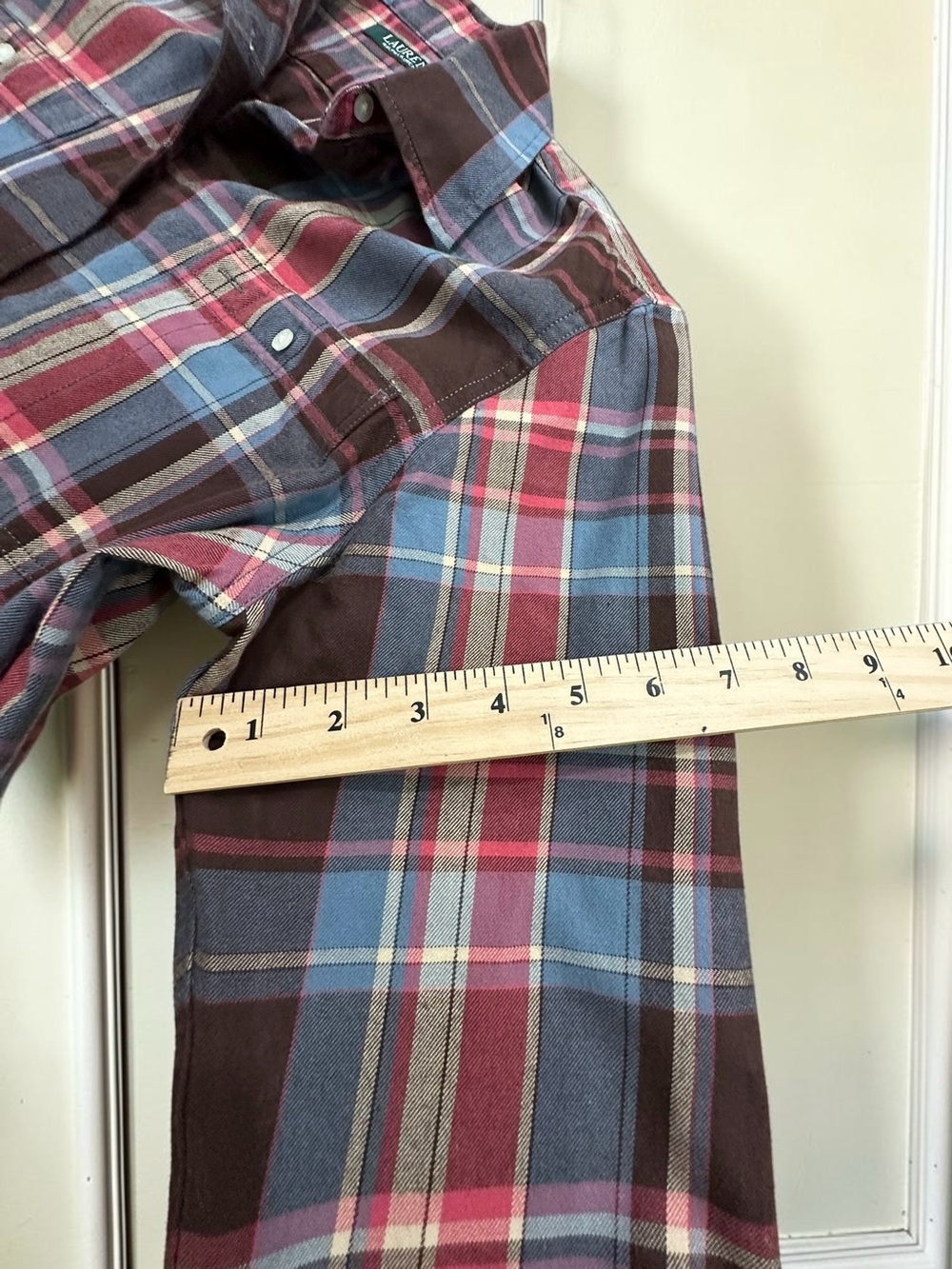 Lauren Ralph Lauren Plaid Button Down Shirt. Size: Large - Picture 6 of 10